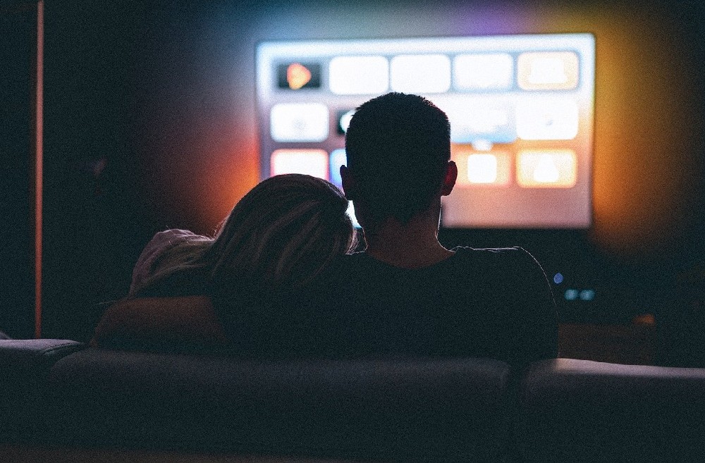 揭秘色情网站：屡禁不止背后的黑暗深渊